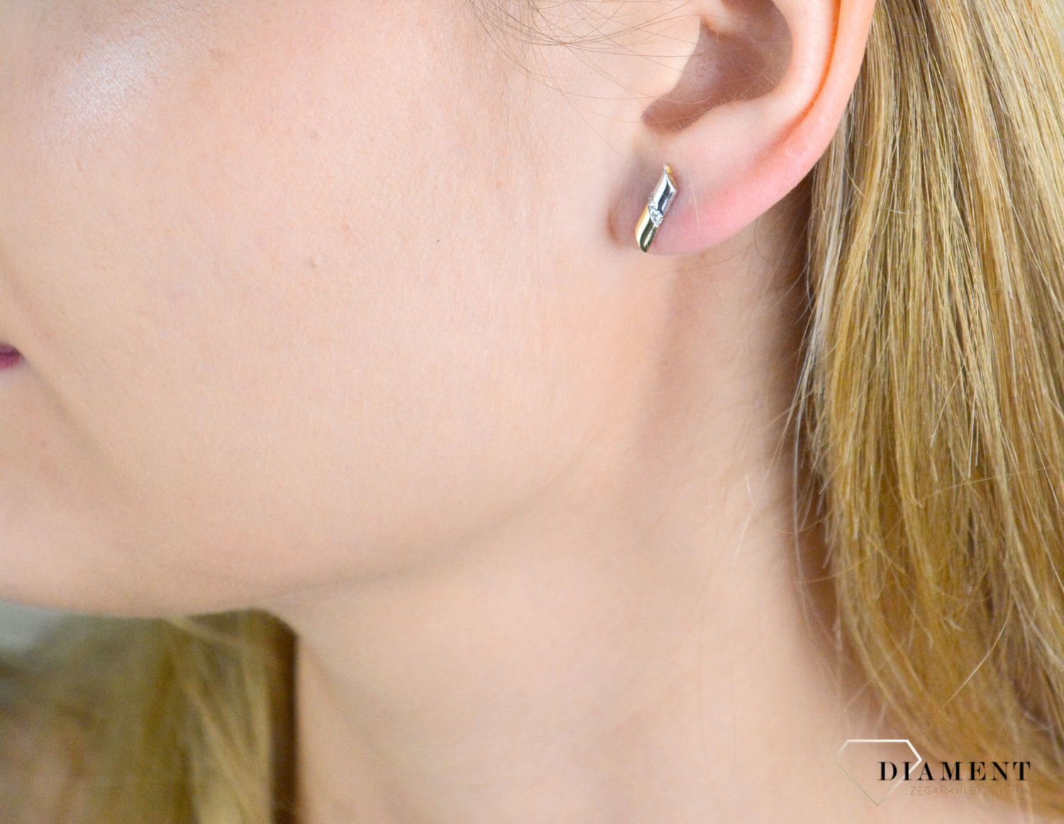 Złote kolczyki damskie 375 klasyczne proste wkrętki KL 7343 375.jpg